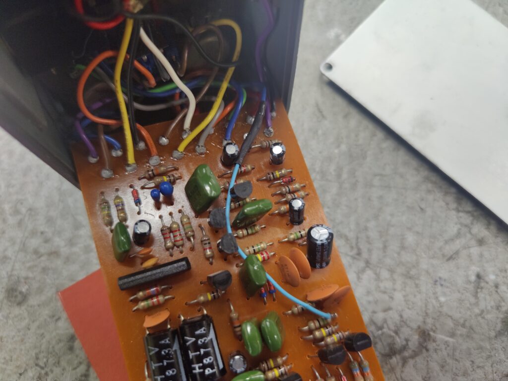 Boss CS-1 bypass mod