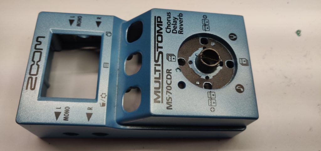 Custom paint job ZOOM MS-70CDR - Zeta Sound
